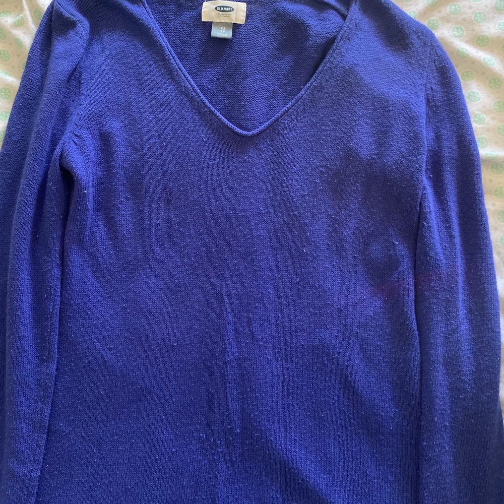 Old Navy Blue V-Neck Sweater Soft Knit Classic